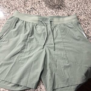 Lululemon License to train short